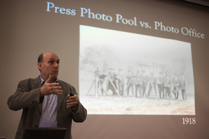 Mike Davis, adjunct professor in the multimedia photography and design department in the S.I. Newhouse School of Public Communications, spoke Tuesday about his time as a White House photographer.