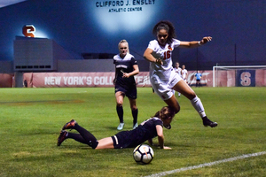 Syracuse played for the first time in 11 days and could not get the victory at home under the lights. 