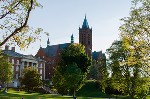 Live Nation executive and Syracuse University alum Kevin Chernett will deliver a presentation to students of the Setnor School of Music.