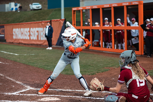 Syracuse repeated its doubleheader sweep over Colgate by sweeping Seton Hall.