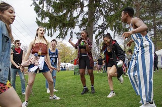 Mayfest attendees dance to Lil Mama's 