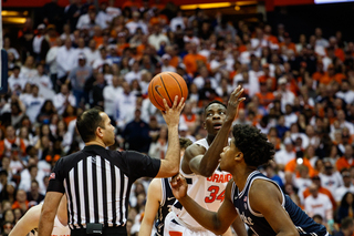  On Saturday night, 31,458 fans filed into the Carrier Dome — the largest college basketball crowd this season.