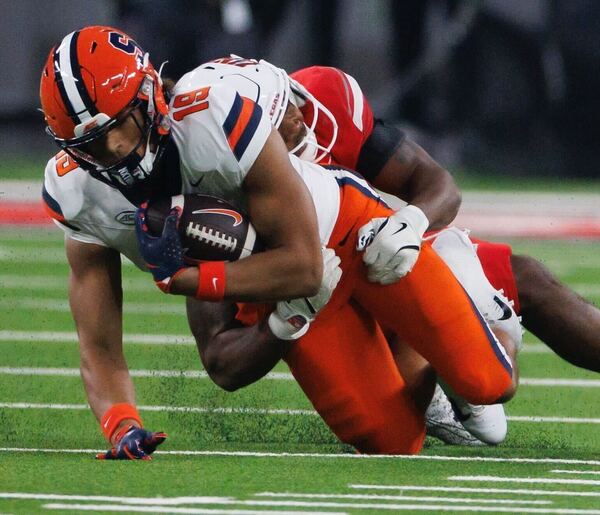 Oronde Gadsden steadies SU’s offense with 10 catches in win over No. 25 UNLV